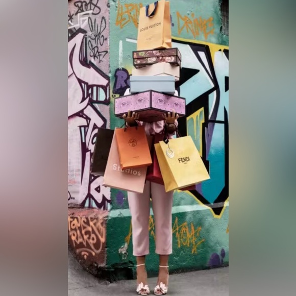 Meet your Posher, Lisa - Picture 6 of 7